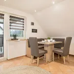 Apartment Ferienwohnung Tanja Schoch *
