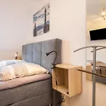 Apartment Ferienwohnung Tanja Schoch *